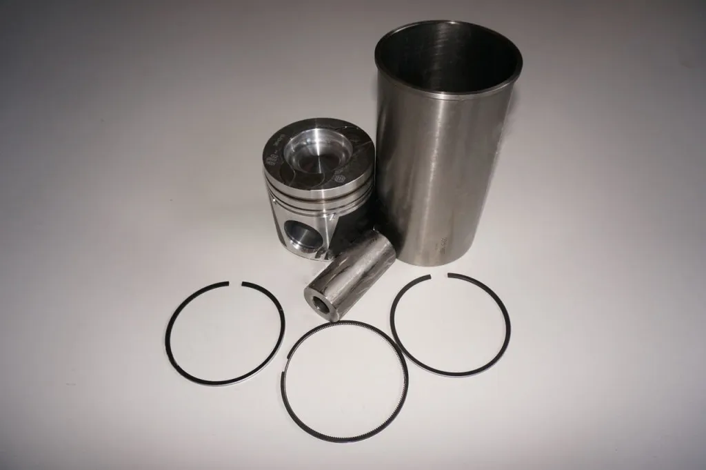 4955237 4941396 4940794 4934266 Комплект поршня / Piston Kit Cummins