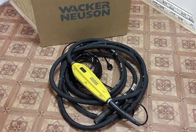 Рабочий модуль высокочастотного вибратора Wacker Neuson IRflex 45/230/05 и булава с шлангом