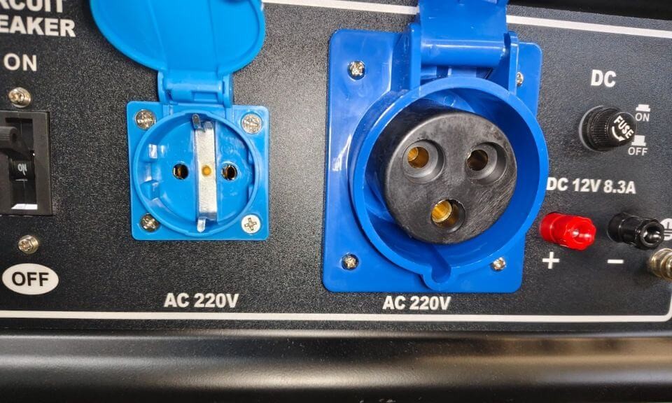 Бензиновый генератор Zammer S9500CXE